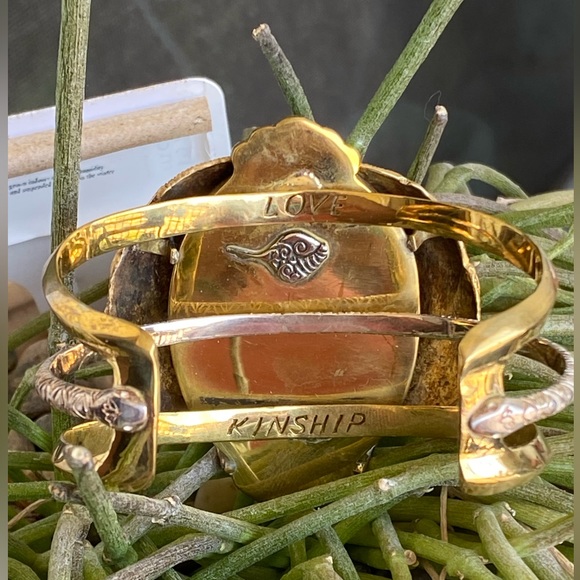 Bahgsu Jewels Turquoise Kinship Cuff - Picture 5 of 5